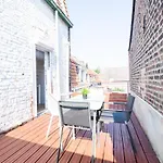 Les Terrasses Ensoleillees De La Pannerie Nyaraló Croix